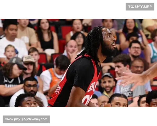 公牛对阵爵士首节开打,双方外线火力全开 公牛对阵爵士首节开打,双方外线火力全开